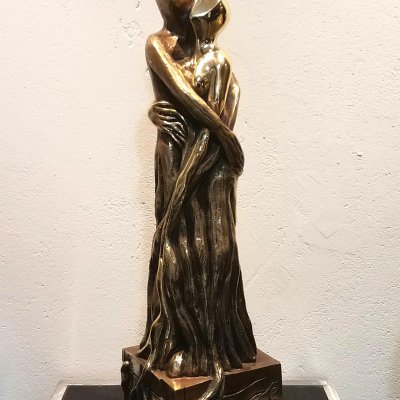 https://www.zevasconcellos.com.br/escultura-em-bronze-bronze-metal-sculpture