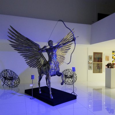 https://www.zevasconcellos.com.br/sculpture-centaur-centauro-new-project-ze-vasconcellos-stainless-steel