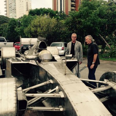 https://www.zevasconcellos.com.br/wilson-fittipaldi-com-ze-vasconcellos-apresentacao-da-escultura-f1-ze-vasconcellos-metal-sculptures