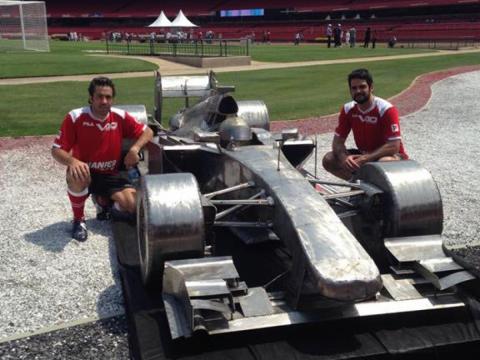 Exposição do F1 em evento no Estádio São Paulo Futebol Clube- Morumbi, São Paulo, Brasil Ze Vasconcellos Metal Sculptures - Ze Vasconcellos Metal Sculptures - Metal Sculptures - Campinas - São Paulo - Brasil - 10
