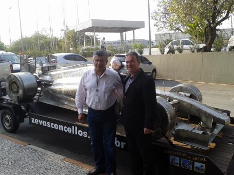 Fórmula 1 - Ze Vasconcellos, Sr.Italo Cardoso e Sr.Joao Mihalik Ze Vasconcellos Metal Sculptures - Ze Vasconcellos Metal Sculptures - Metal Sculptures - Campinas - São Paulo - Brasil - 2